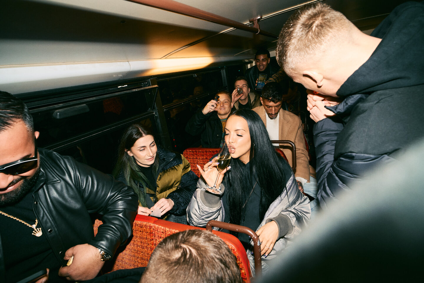 SONNE UND BETON – Vom roten Teppich in den Kiez - Constantin Film